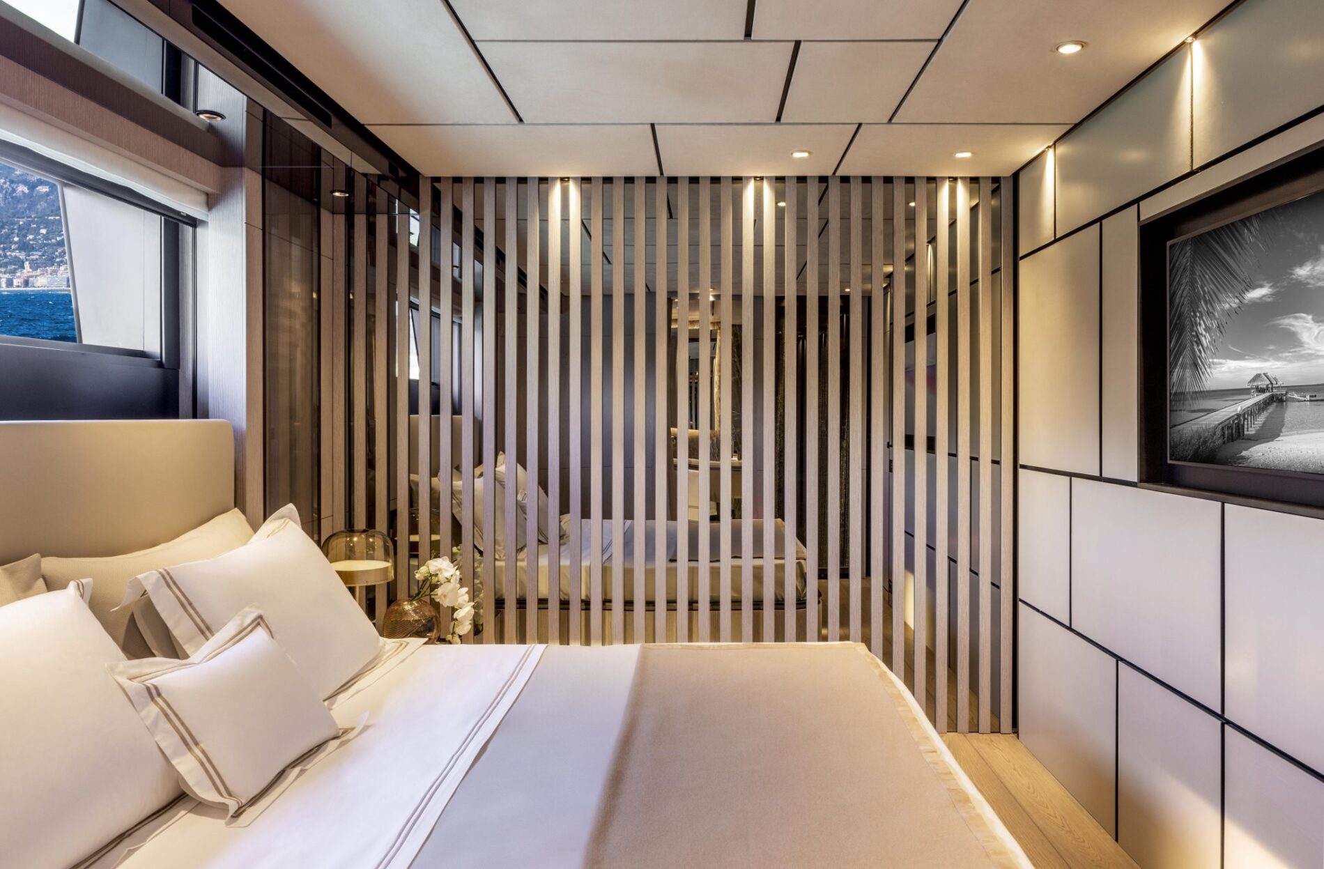 CustomLine140NewLowerDeck 0001 63342 1900x1247