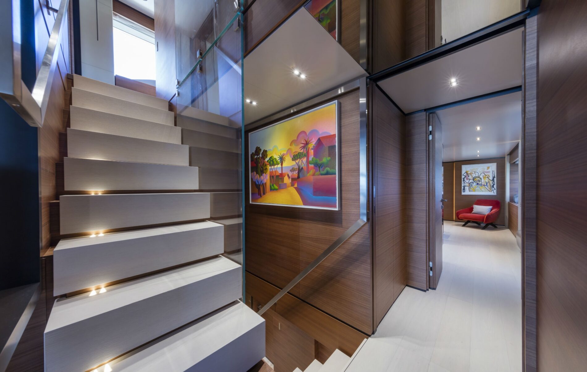 CustomLineNavetta33NewLowerDeck 0000 26067 1900x1206