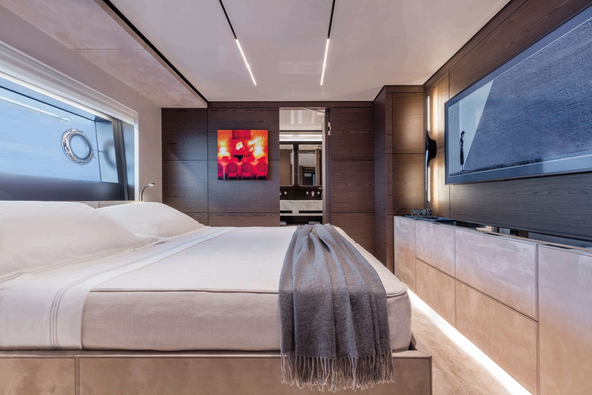 CustomLineNavetta42MainDeck 0007 35205 1900x1267