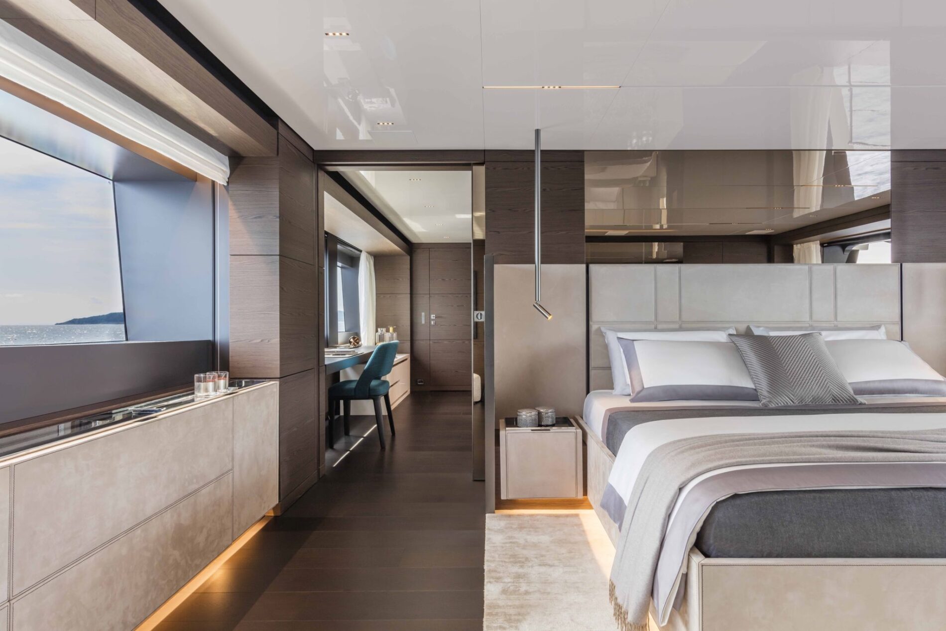 CustomLineNavetta42UpperDeck 0010 35191 1900x1267