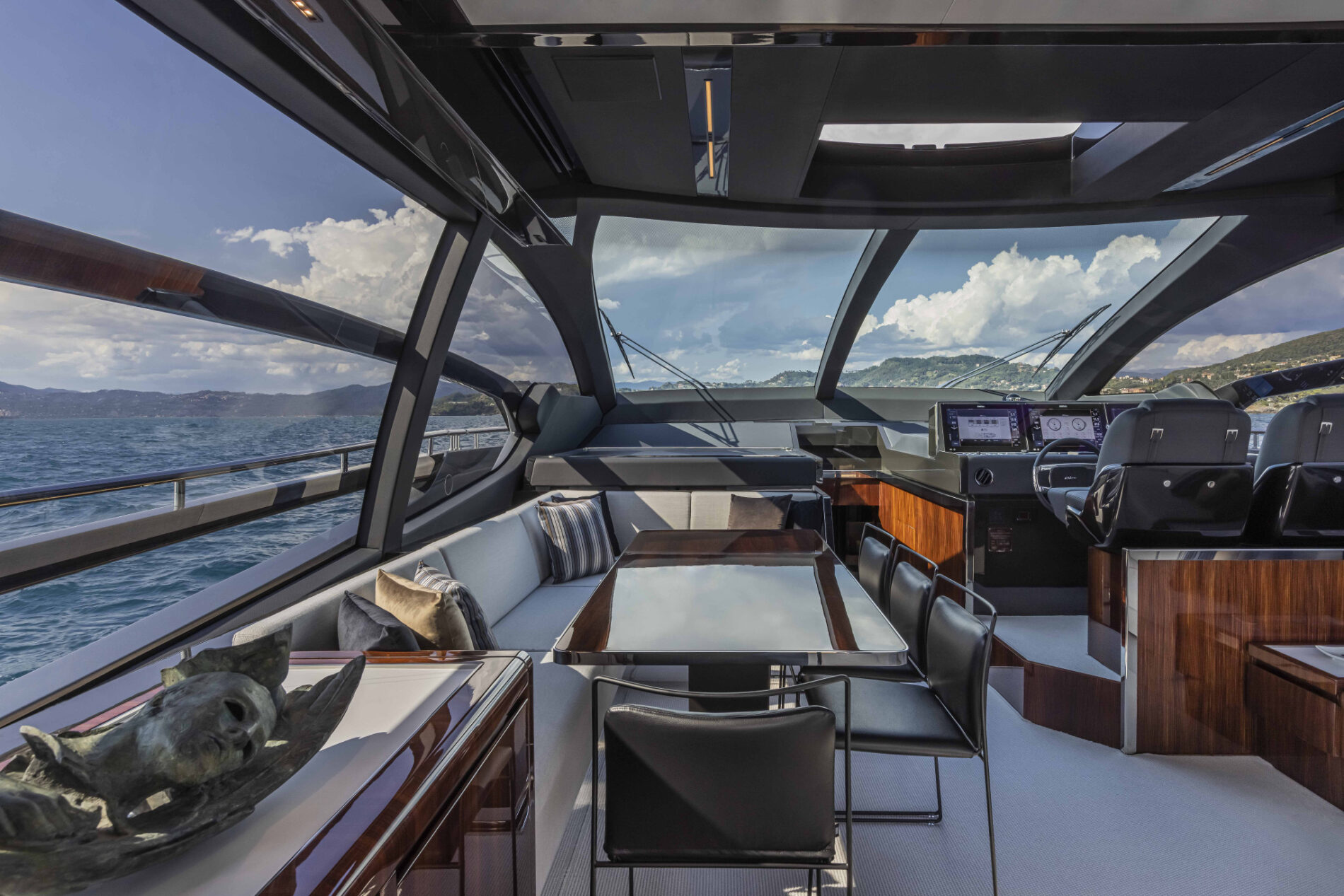 IMG 7436 1 1900x1267